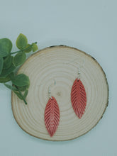 Load image into Gallery viewer, Small Leaf Earrings
