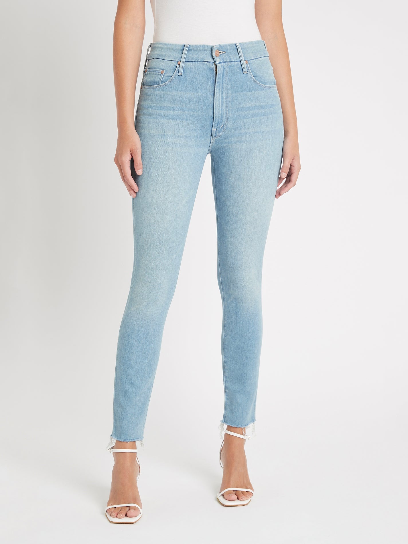 The Looker Ankle Fray Jean