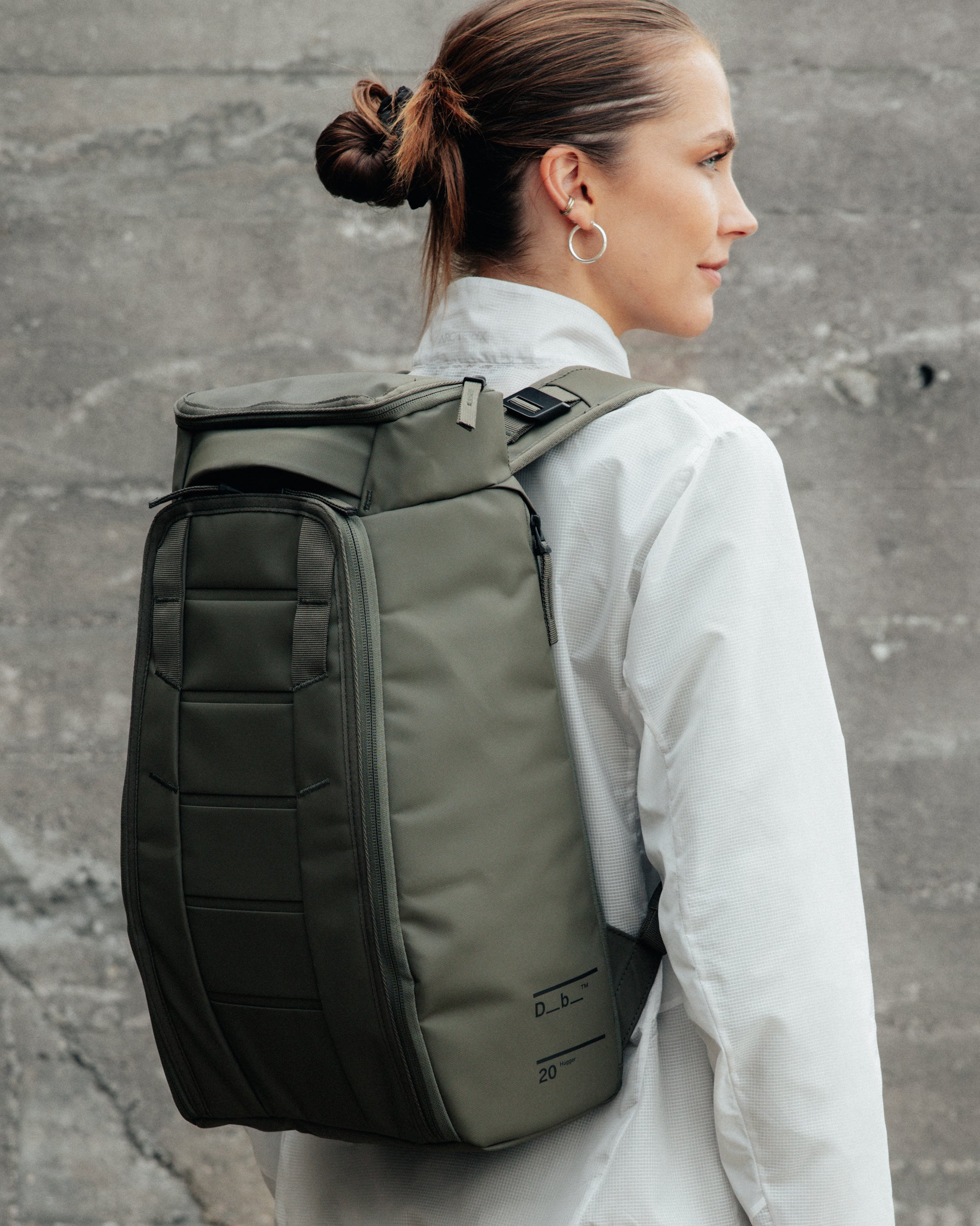 Hugger Backpack 25L Moss Green – Db Europe
