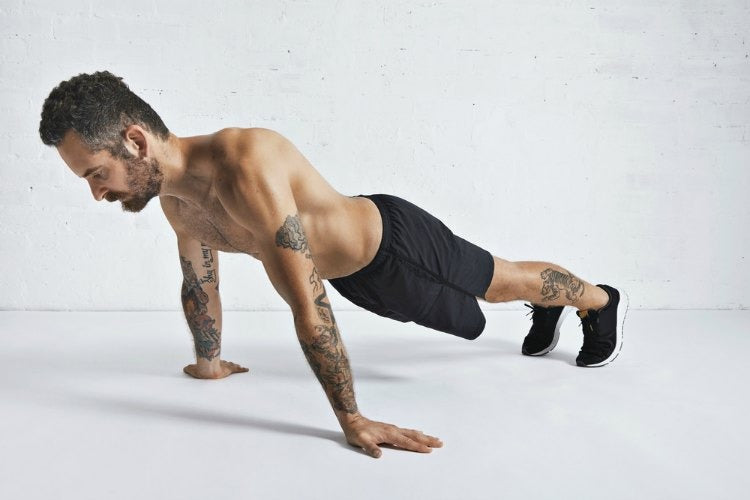 Bodyweight Tricep Exercise - Diamond Push Up