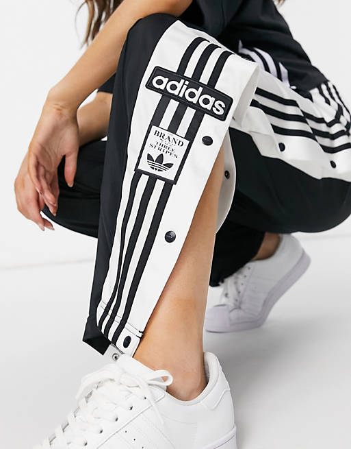 adidas originals adicolor side logo track pants in black