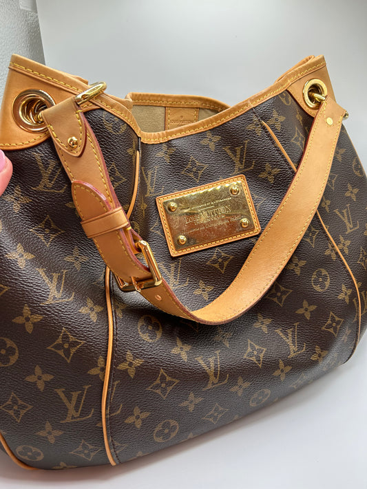 Louis Vuitton Monogram Trio Pouch - BAGAHOLICBOY