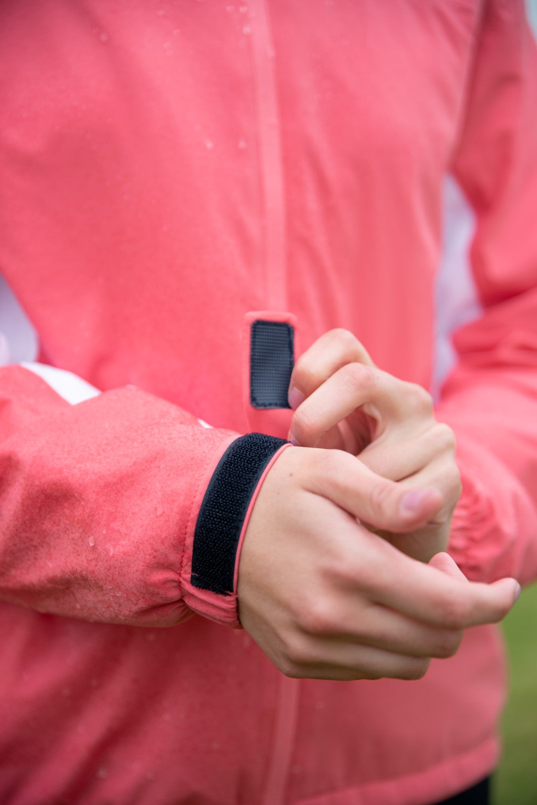 Abacus Sports Wear: Women’s High-Performance Golf Rain Jacket – Swinley