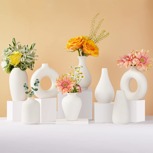 Chelity Ceramic Hollow Donut Vase Set of 2, Off White Vases for Decor  Nordic Minimalism Style Decor for Wedding Dinner Table Party Living Room  Office