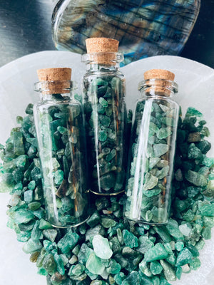 Emerald Chips Grade A++ 15 ml - Moon Room Shop and Wellness