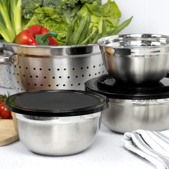 Set of 3 Stainless Steel Bowls with Lids Image 6