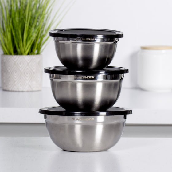 Set of 3 Stainless Steel Bowls with Lids Image 1