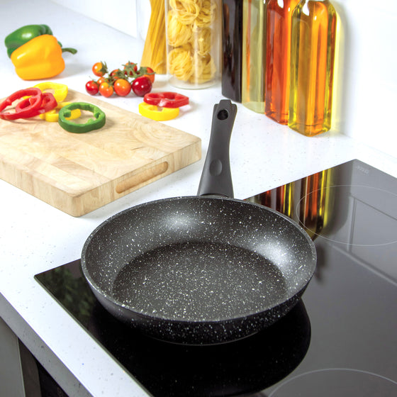 Classic 26cm Black Non Stick Frying Pan Image 2