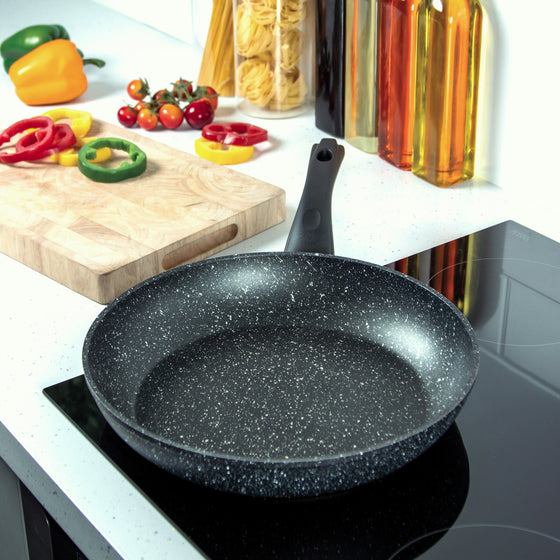 Classic 2-Piece Black Non Stick Frying Pan Set Image 4
