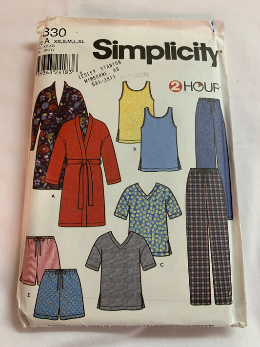 90s Womens 3 Hour Sleepwear Leggings, Nightgowns & Robe Simplicity