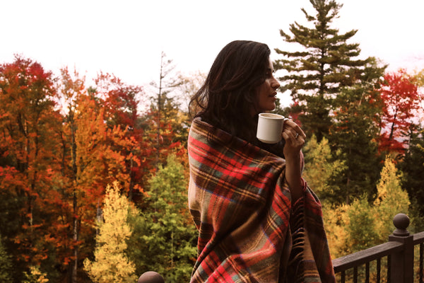 cozy fall, vermont, sazan hendrix, warm blankets, fall coffee mugs, fall bucket list, autumn adventures