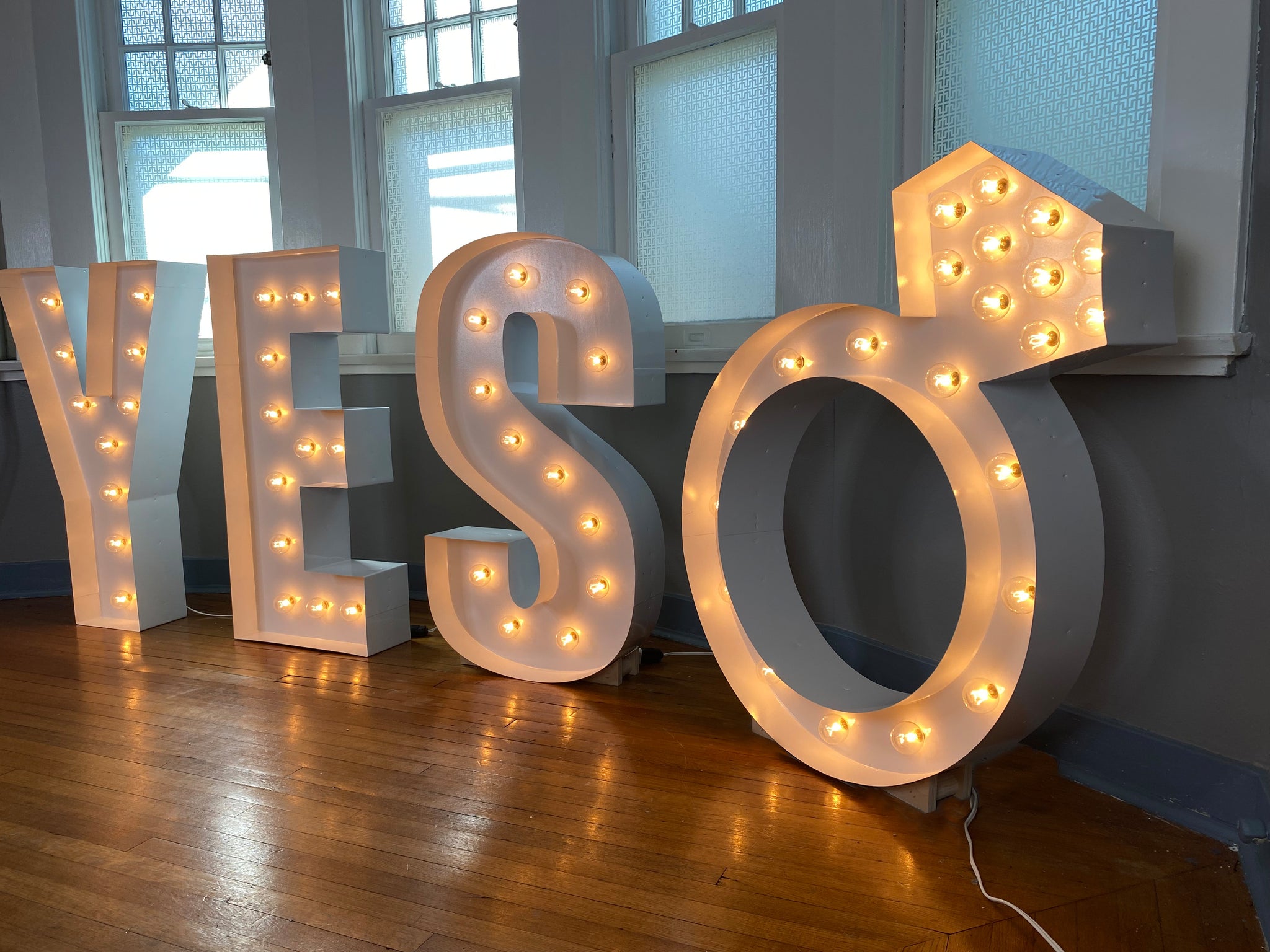 giant light up marquee letters