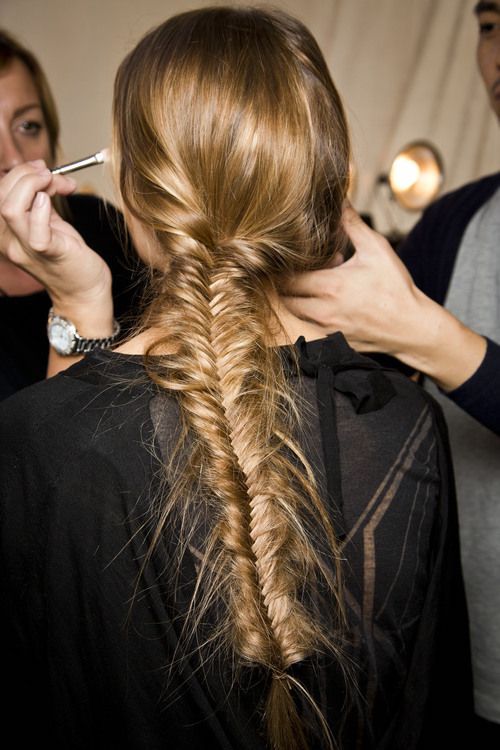 #StayAtHomeChallenge: 4 Step-By-Step Hair Braiding Tips and Tutorials by Iles Formula