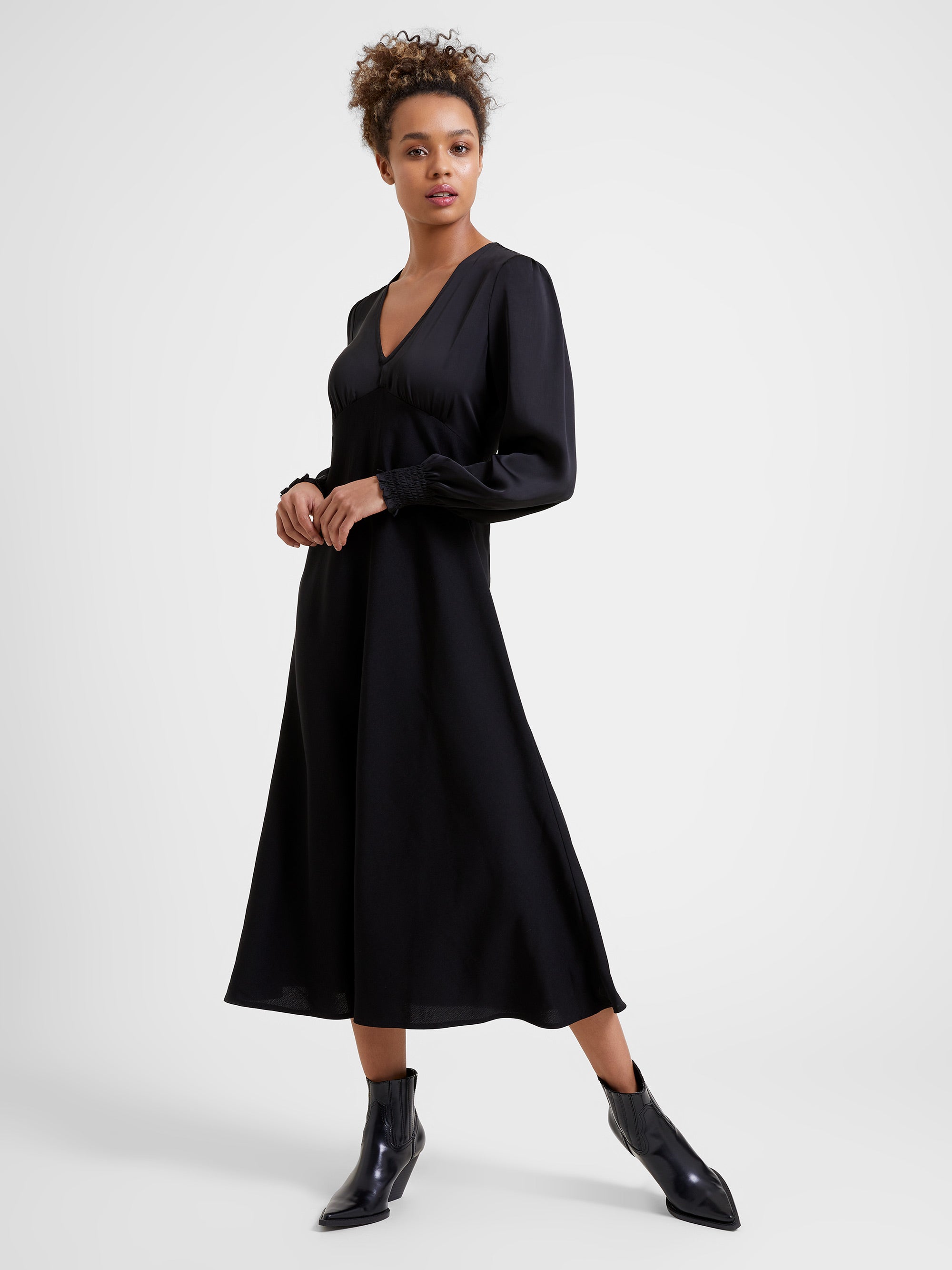 Ferne Crepe V-Neck Midi Dress Black