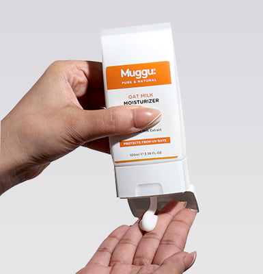 <p>Squeeze out just the right amount of our sunscreen moisturizer into your hand.</p>