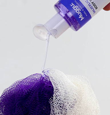 <p>Squeeze a dollop of our acne body wash on your palm/loofah.</p>