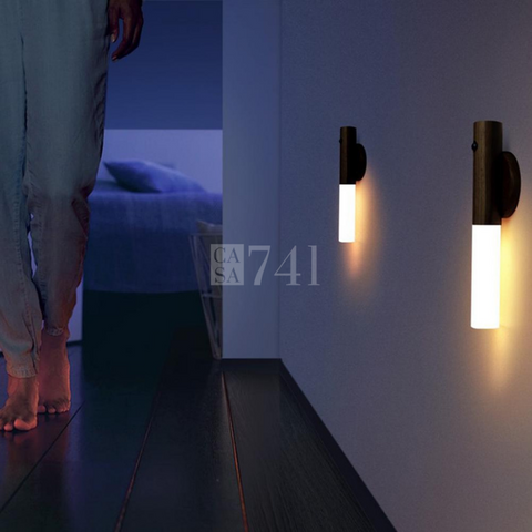 Luminária LED de Parede com Sensor de Movimento Recarregável e Base Removível