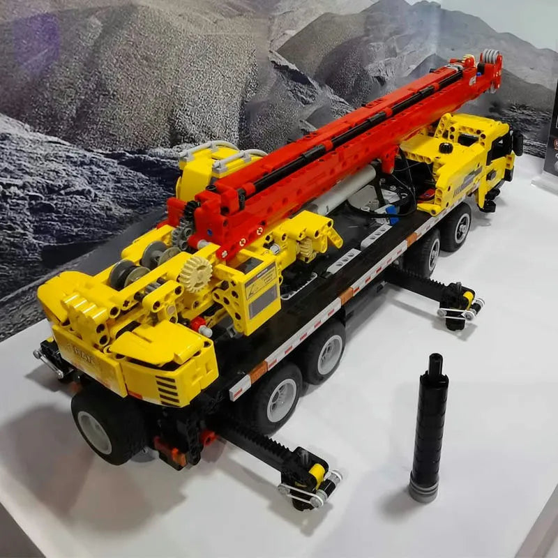 MOC Motorized Large Tech Mobile Crane Truck Bricks Toys