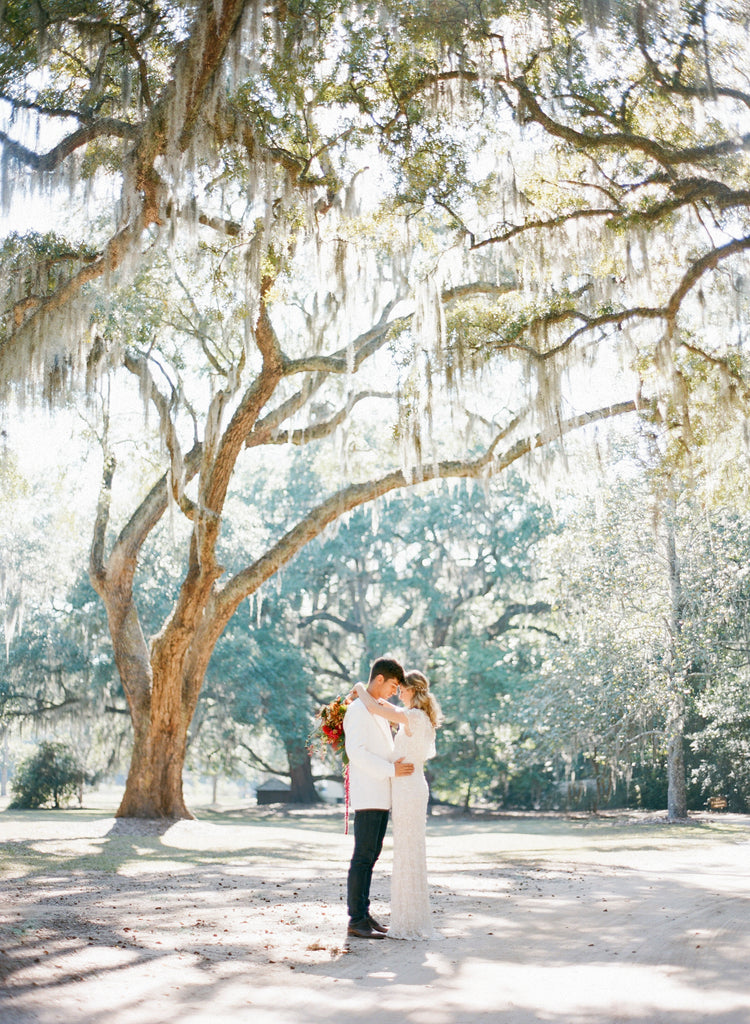 Worldwide Luxury Florist based in Atlanta, Georgia | Christy Hulsey + Colonial House of Flowers Bohemian Wildflower Foraged Garland 