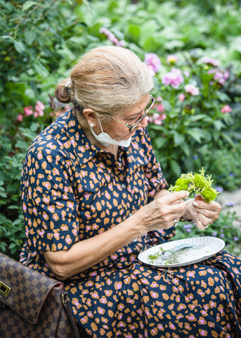 Making Living Succulent Plant Jewelry in Atlanta 