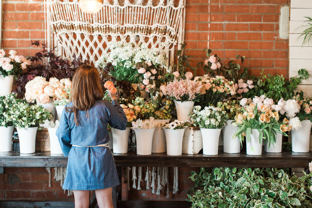 Luxury Worldwide  Florist Workshop in Carlsbad California by Christy Hulsey Colonial House of Flowers