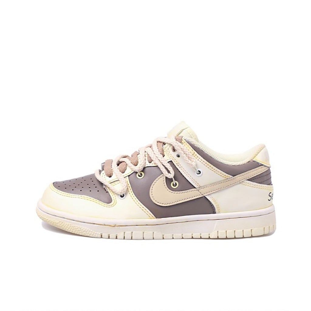 Travis Scott Mocha White Custom Nike Dunk – shecustomize