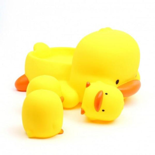 Duck and Ducklings Bath Toy - Baby Supplies Boutique