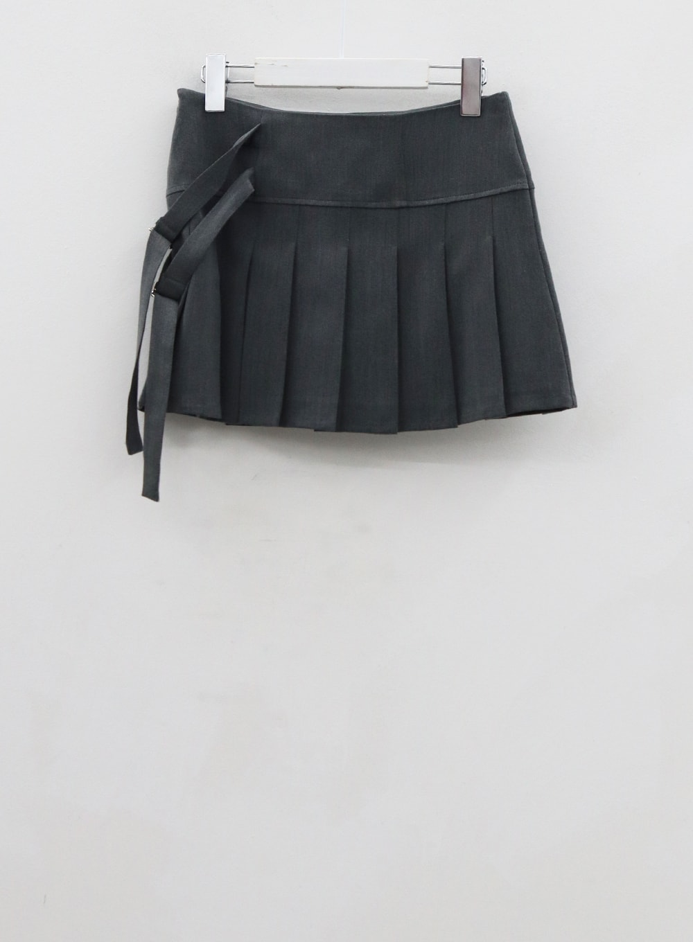 Pleated Side Belt Mini Skirt CO12 - Lewkin