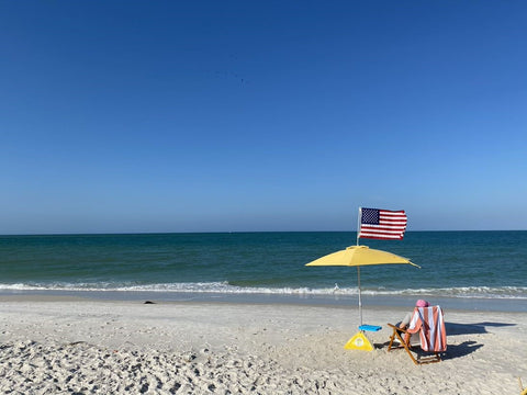 yellow beachbub all in-one beach umbrella system