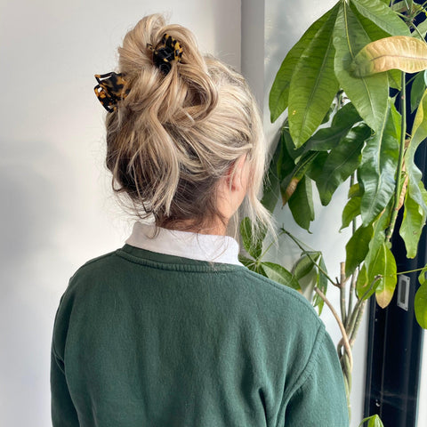 Pequeñas pinzas cuadradas para cabello grueso