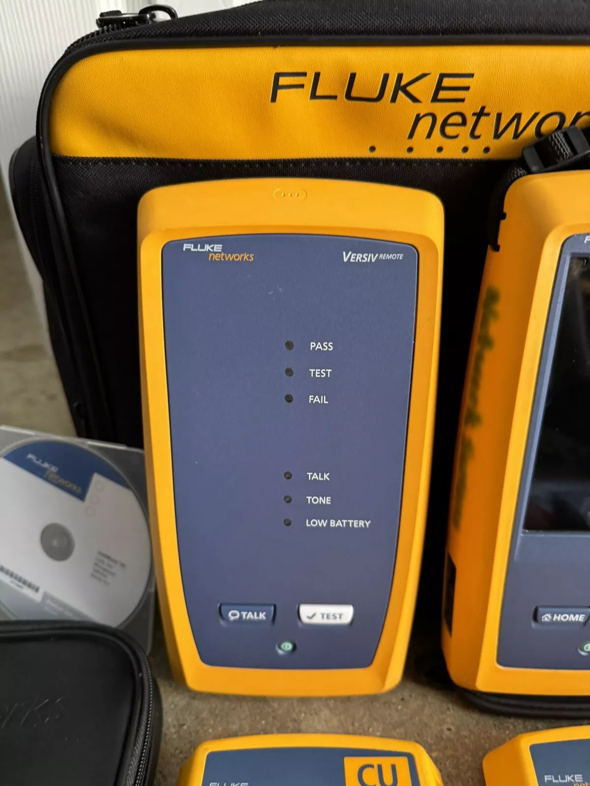 Fluke Networks DSX-5000 Versiv Cat6 Cable Certifier Tester Kit & FI-1000-Kit - Image 10