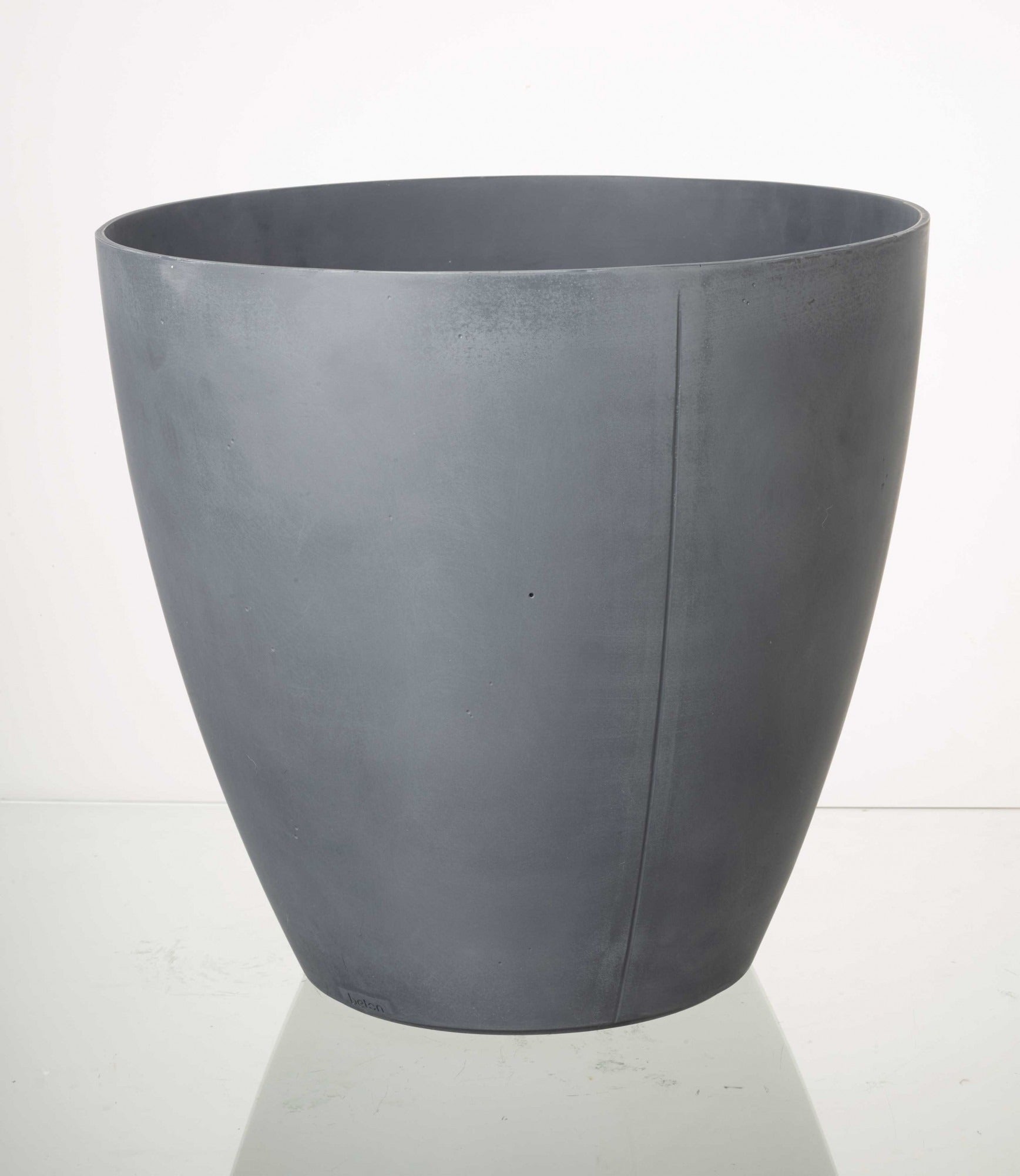 View 40cm Tall Round Beton Planter Dark Grey information