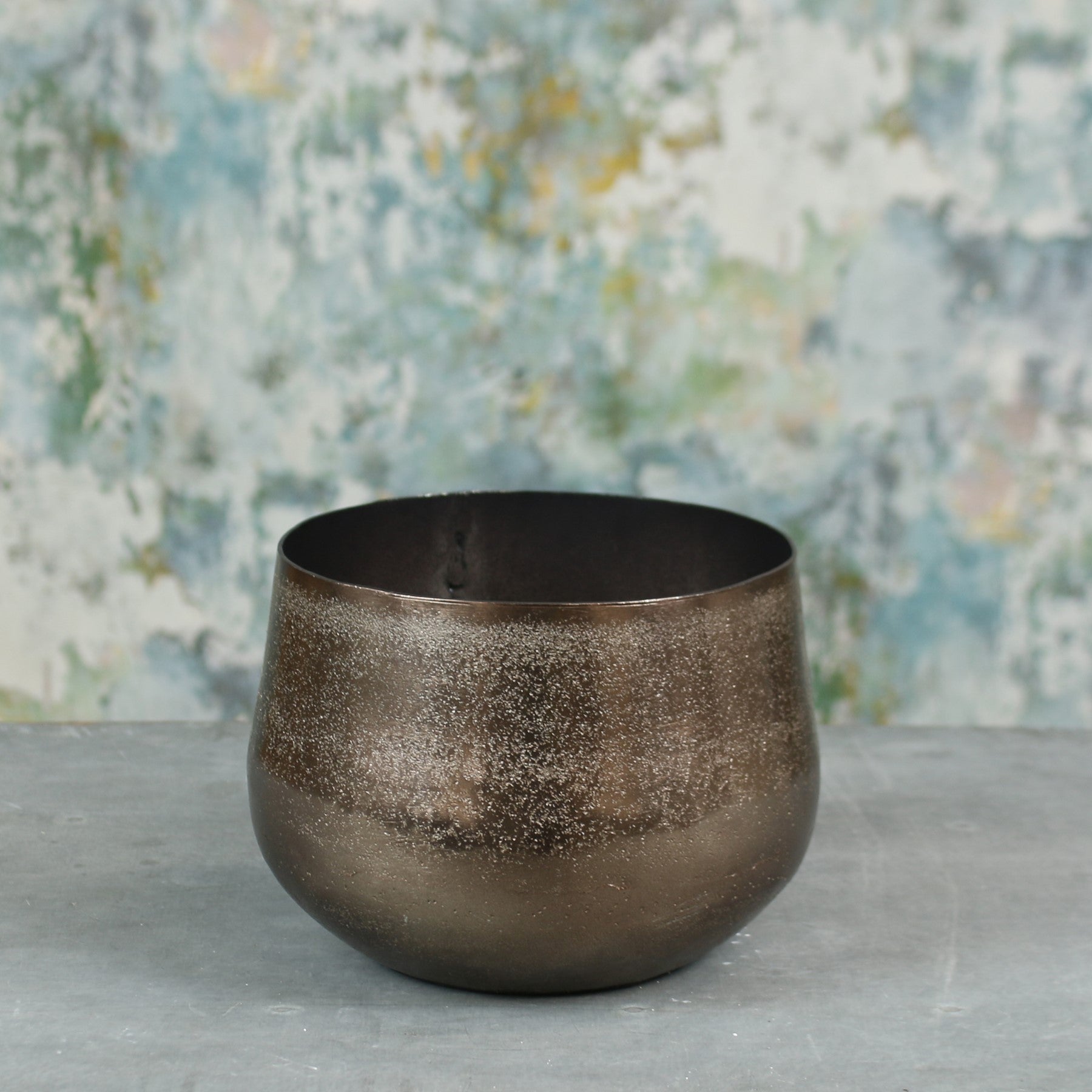 View Bronze Mayfair Planter Medium information