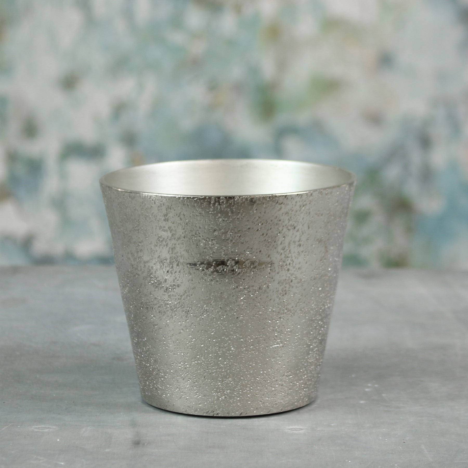 View Silver Mayfair Long Tom Planter Medium information