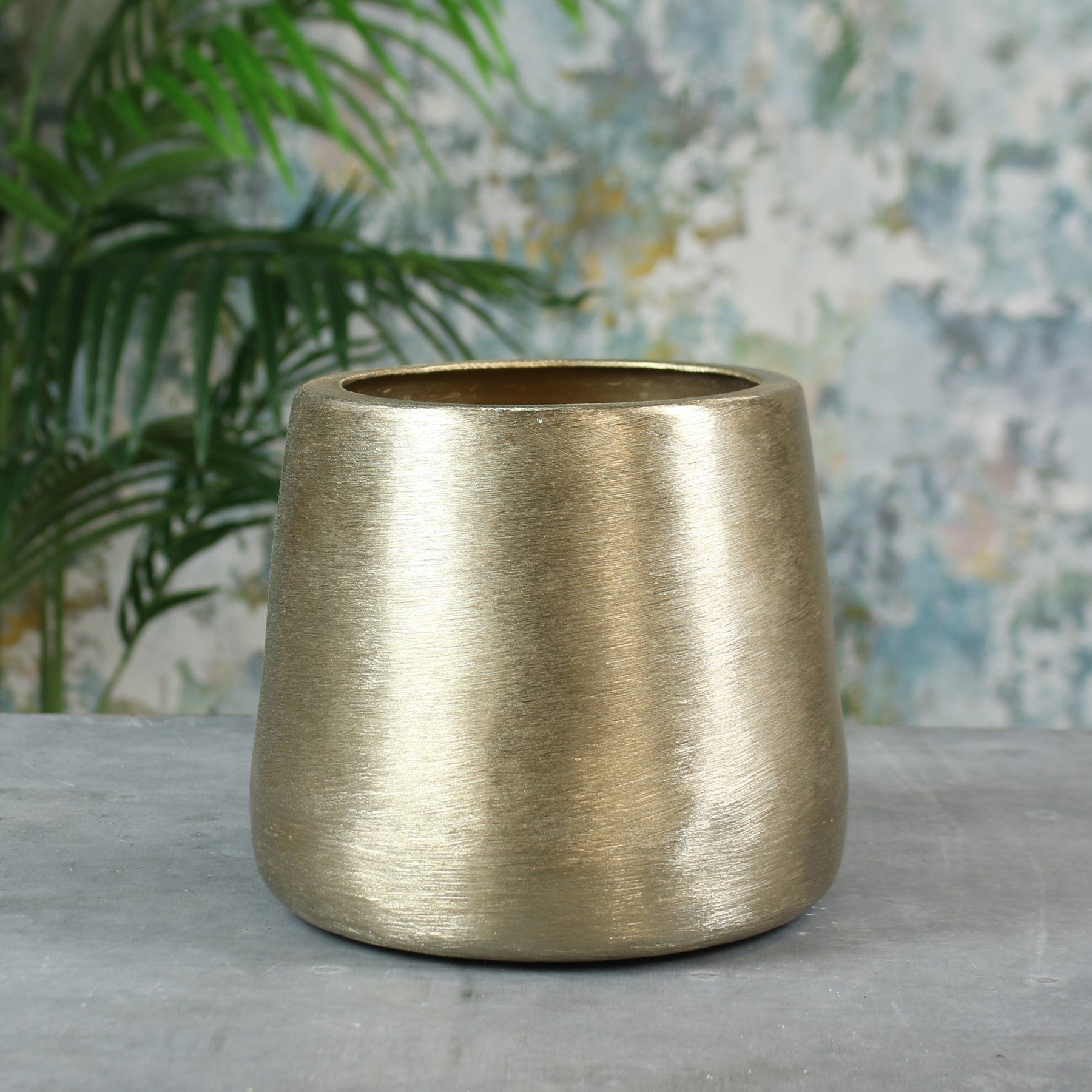 View Greenwich Brushed Gold Planter Small information