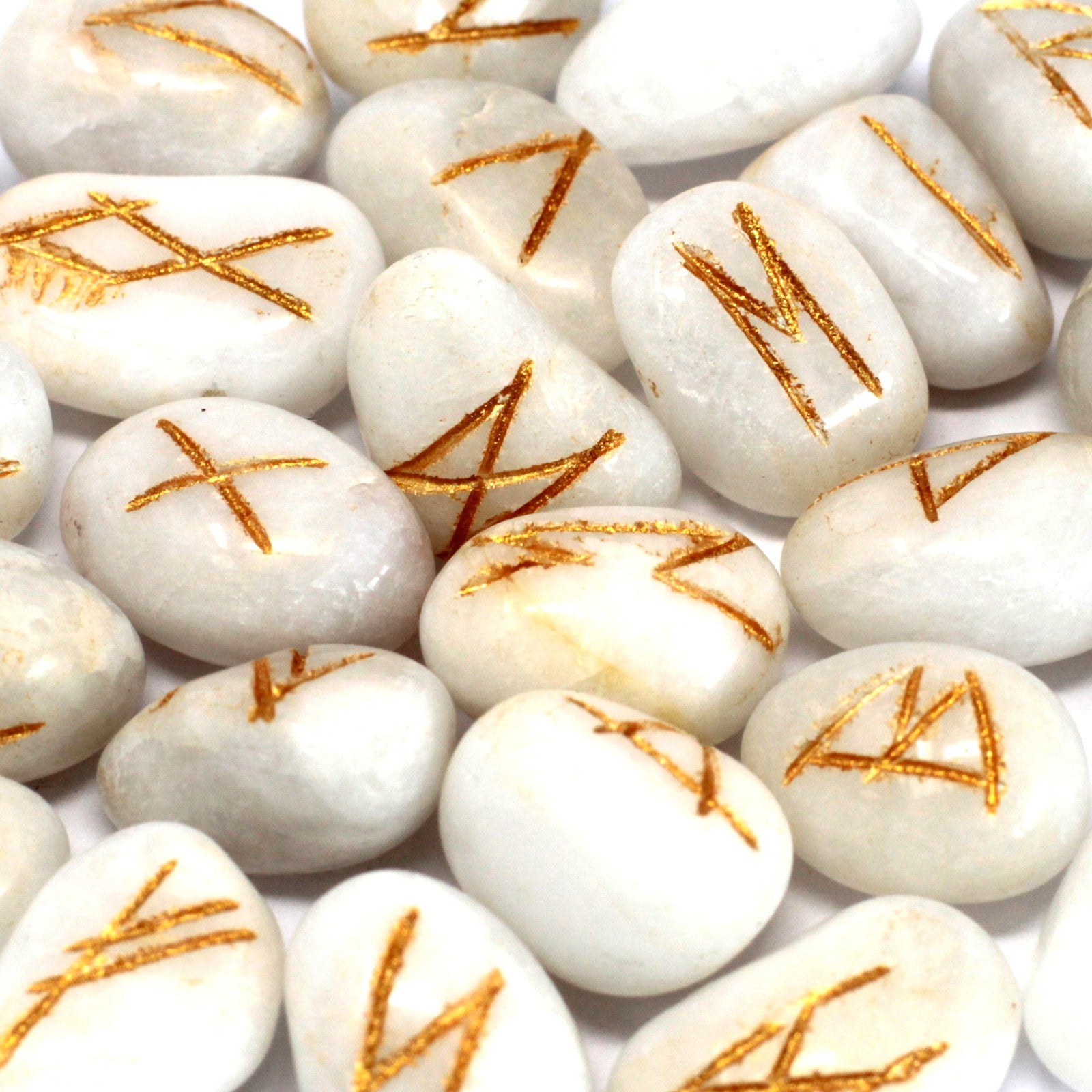 View Runes Stone Set in Pouch White Agate information