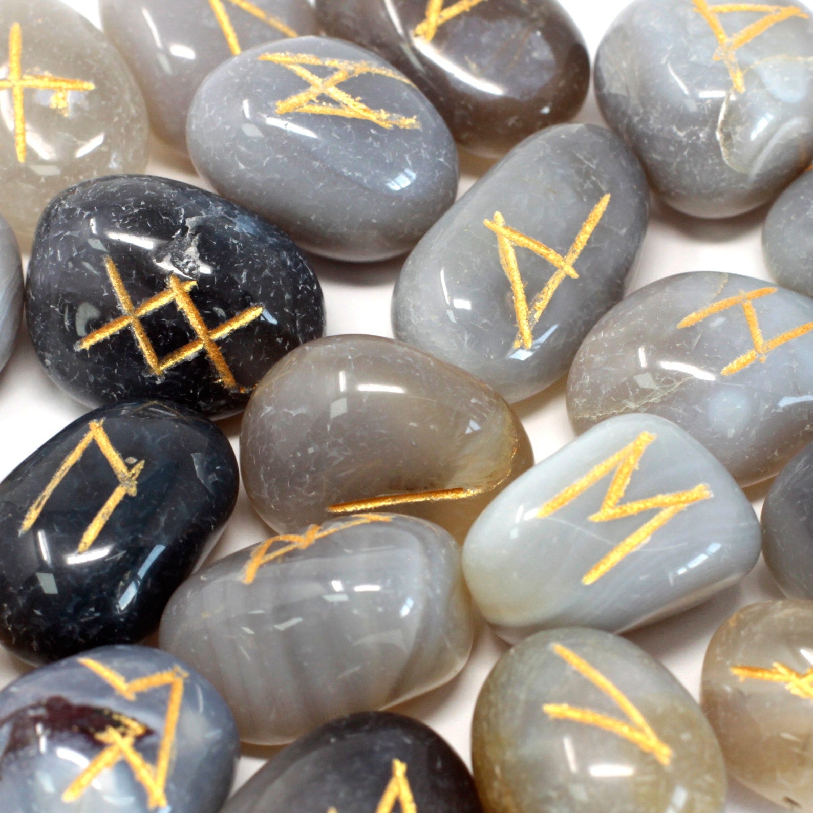 View Runes Stone Set in Pouch Grey Agate information