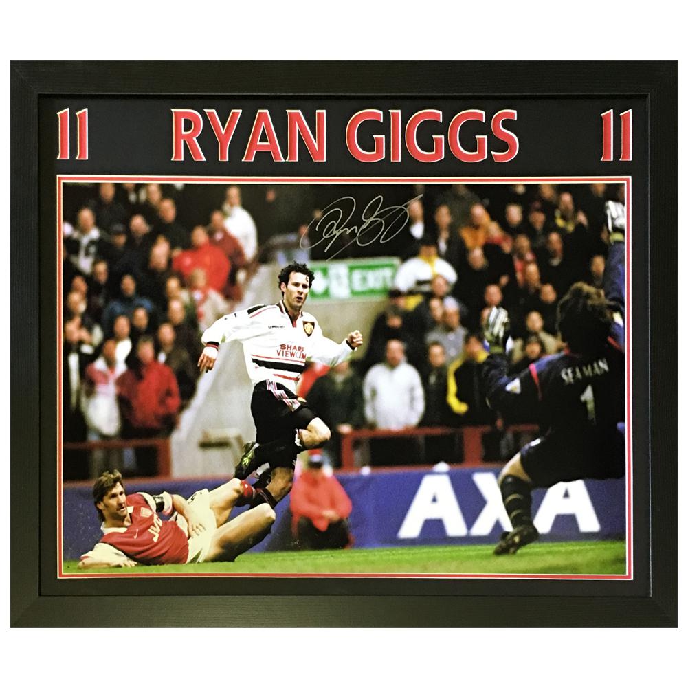 View Manchester United FC Giggs Signed Framed Print information