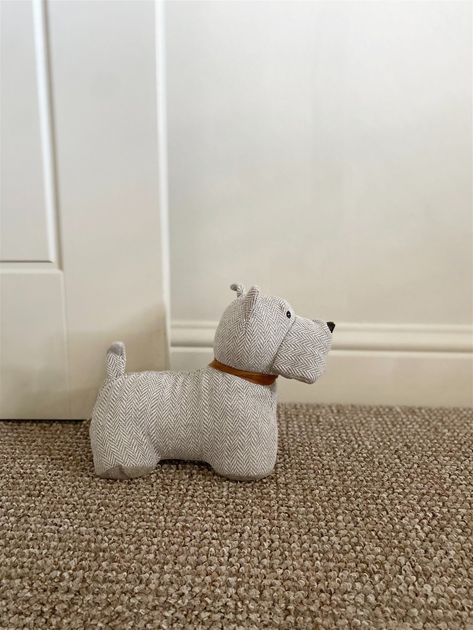 View Scottish Terrier Doorstop Grey information