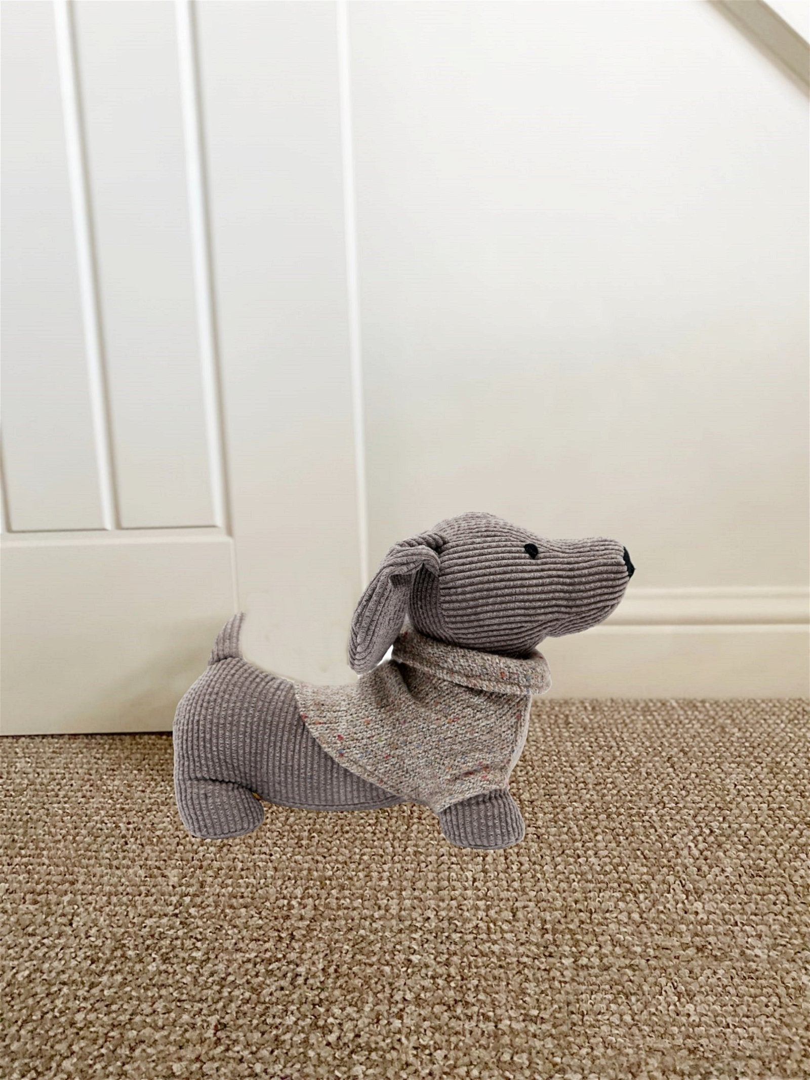 View Grey Dog with Jumper Doorstop information