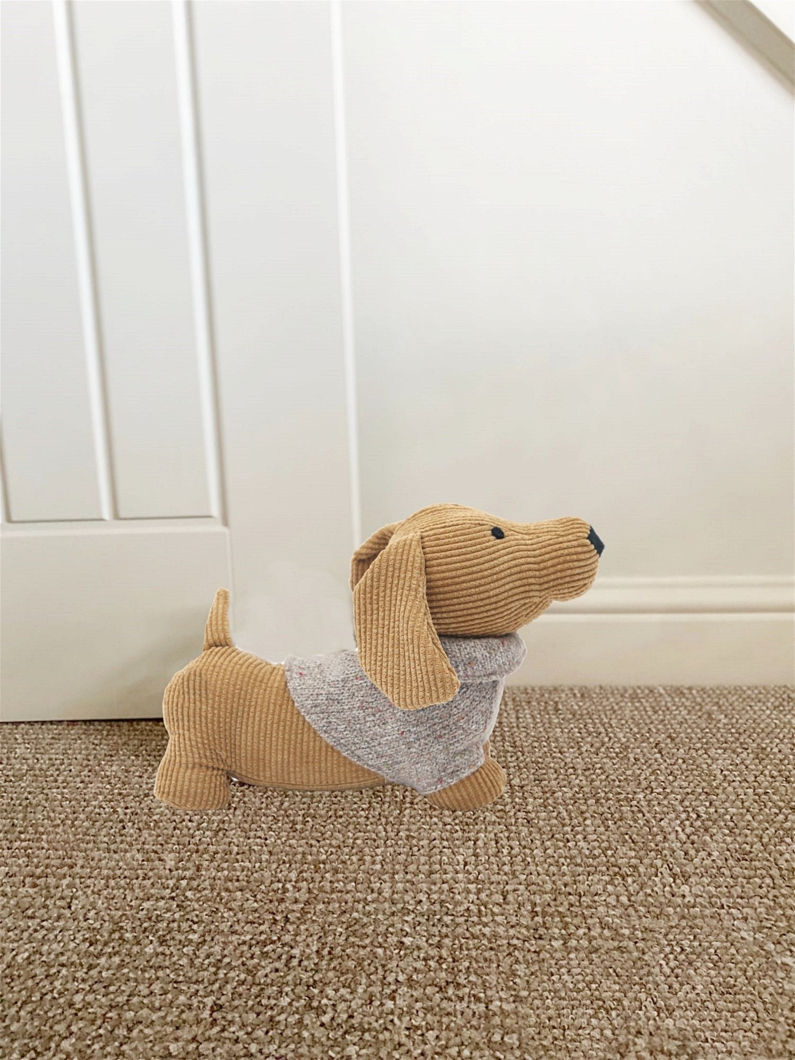 View Yellow Dog with Jumper Doorstop information