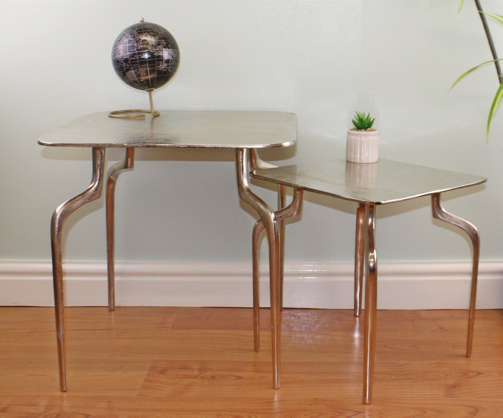 View Set of 2 Square Silver Metal Side Tables information