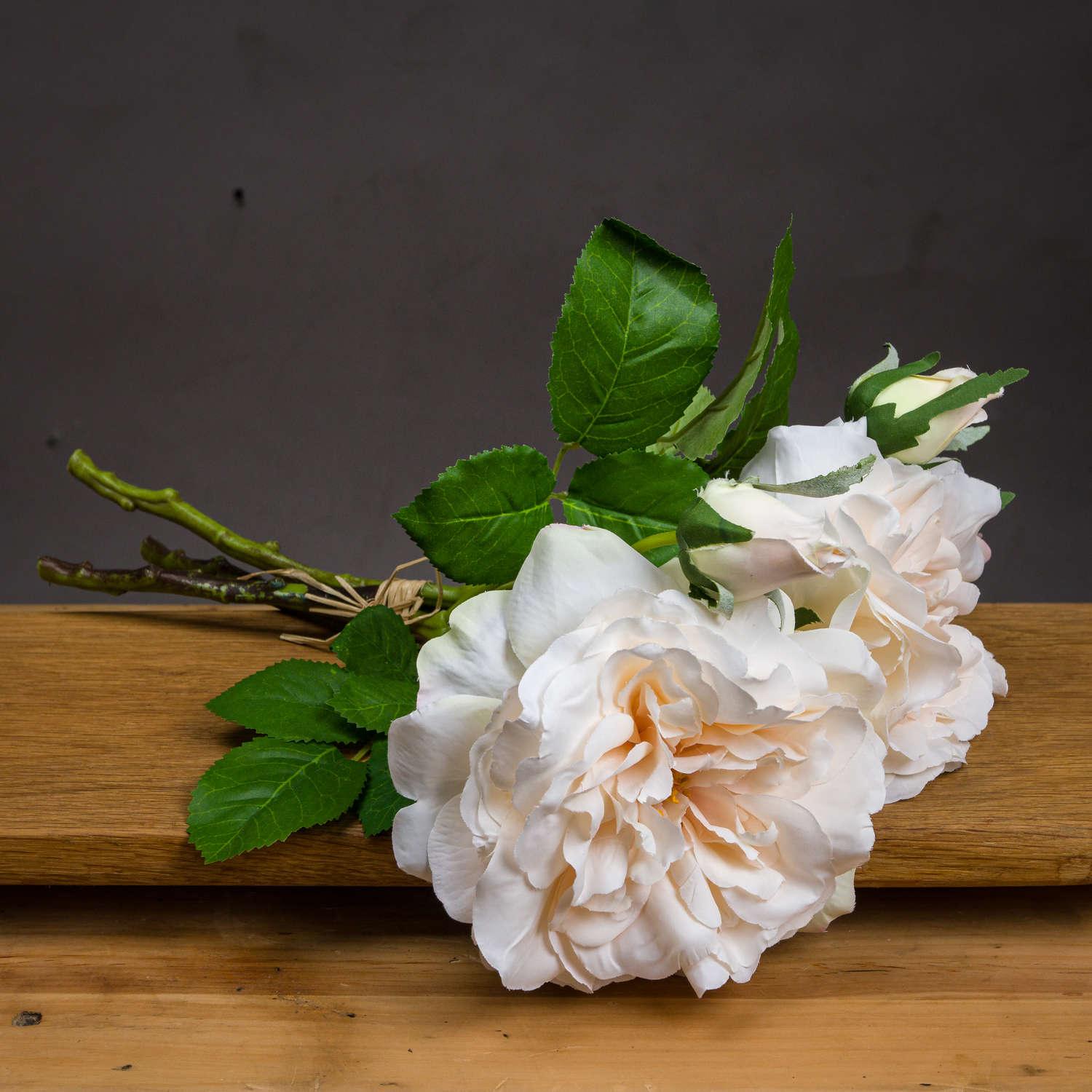 View Peachy Cream Short Stem Rose Bouquet information