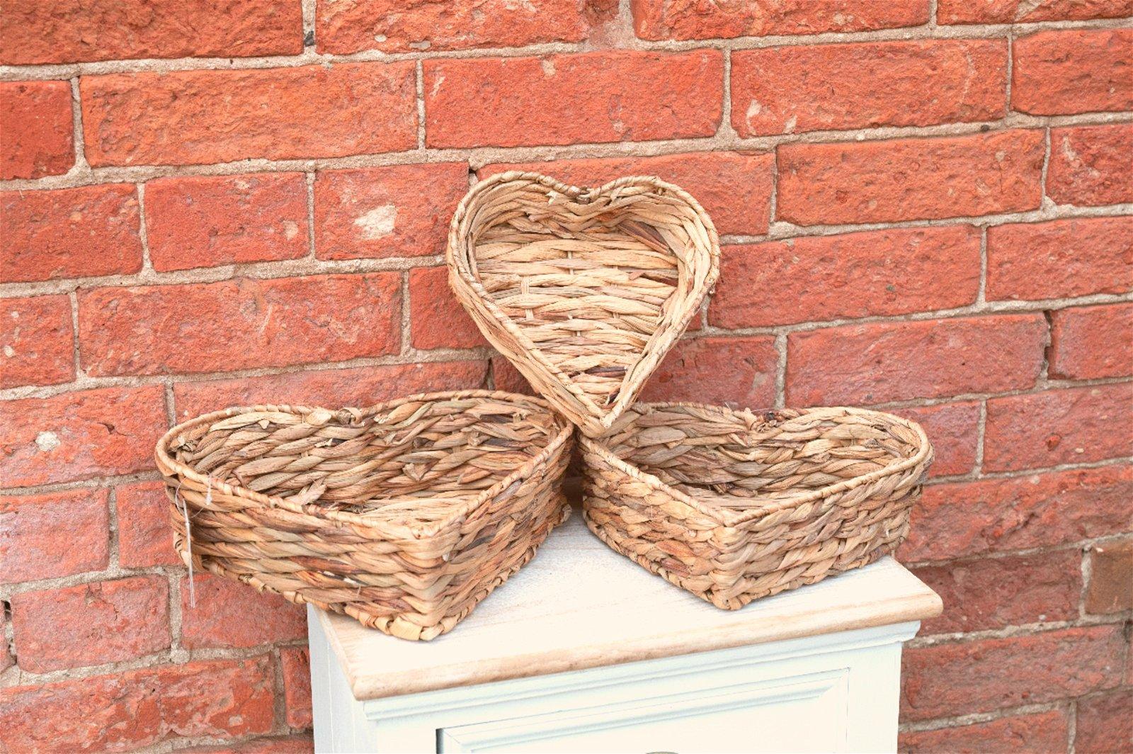 View Rattan Heart Shape Basket Trays information