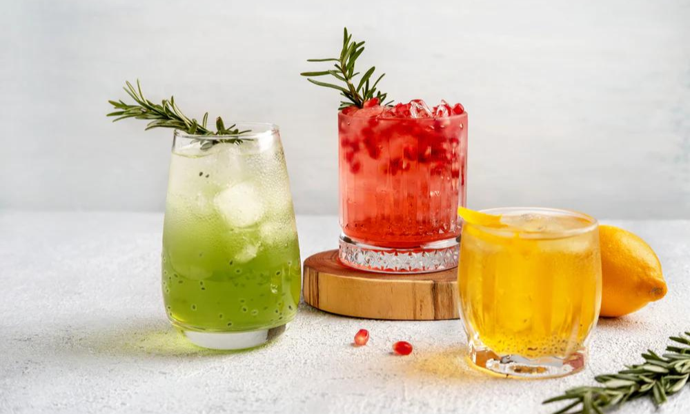 7 leckere Cocktail Rezepte mit alkoholfreier Gin Alternative - POLLY