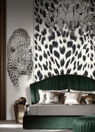 Luxusná tapeta so zebrím vzorom do spálne čierno biela značky Roberto Cavalli