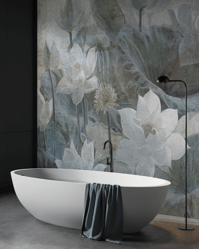 Moderná a štýlová tapeta s kvetinovým vzorom do kúpeľne značky Affreschi & Affreschi 