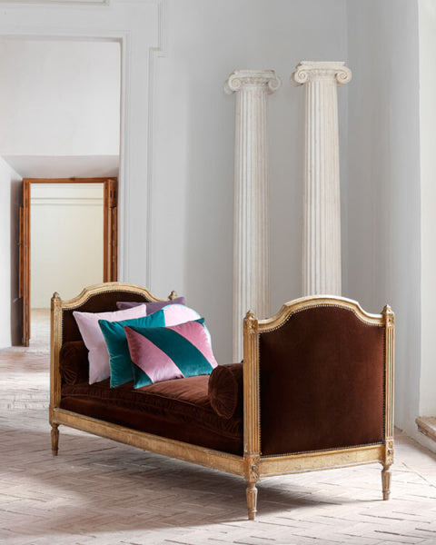 Luxusný hnedý bytový textil na poťah značky Alhambra
