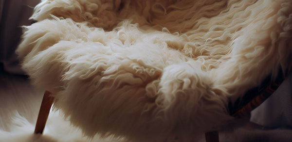 sheepskin in interior design - oakavia