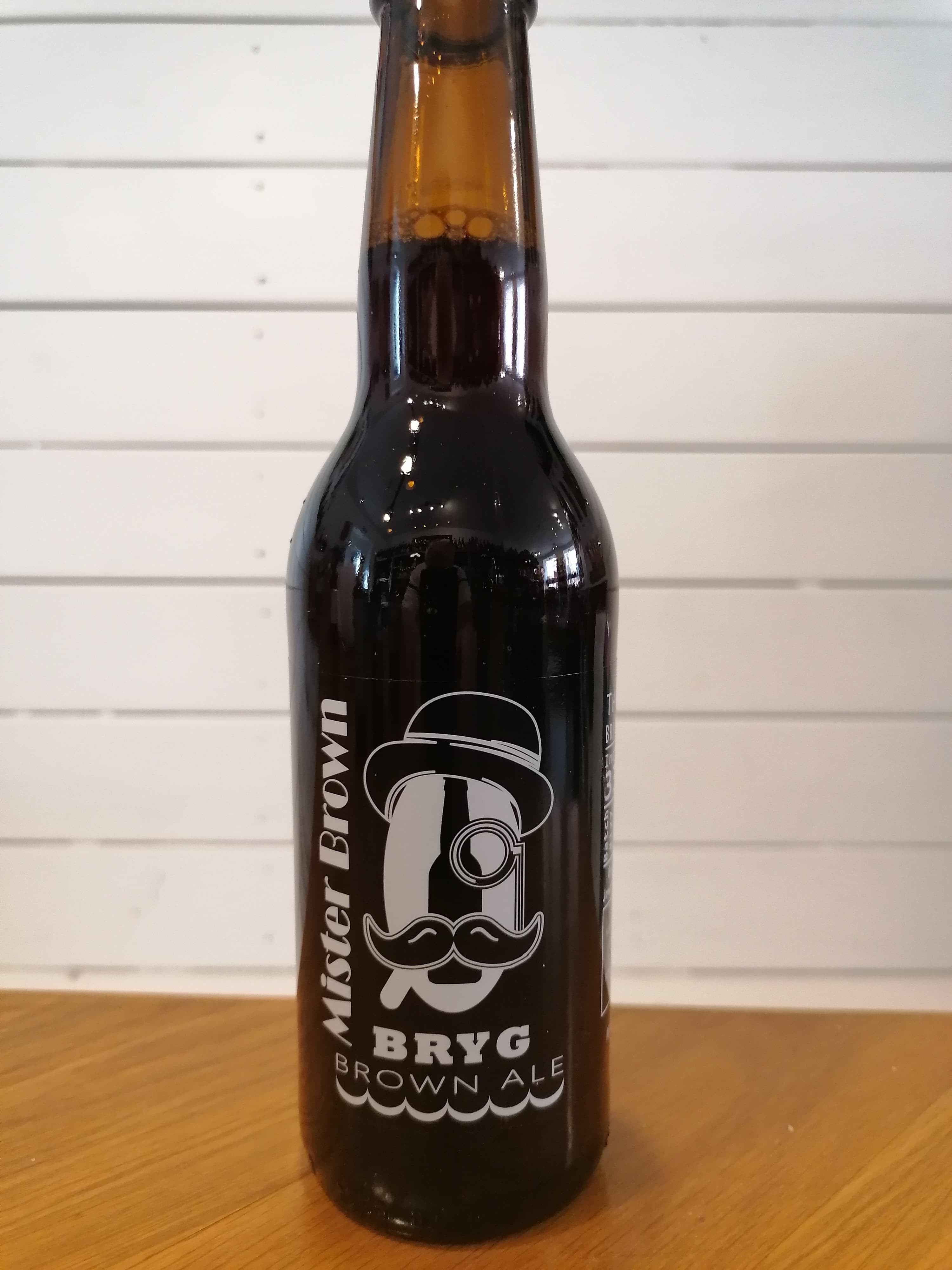 Brug Mister Brown (Brown ale / 5,9% / 33cl) - Thurø Bryghus til en forbedret oplevelse